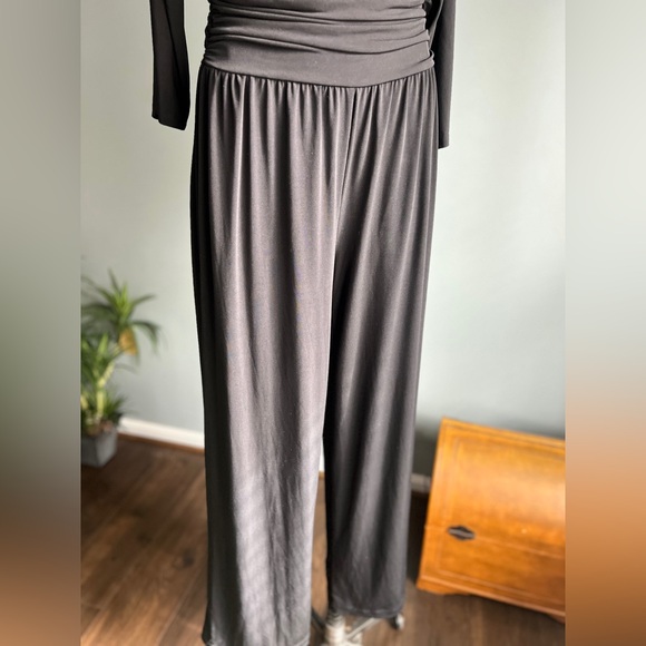 New York & Company Stretch Black Relax Fit Jumpsuit Size Medium - Picture 4 of 8